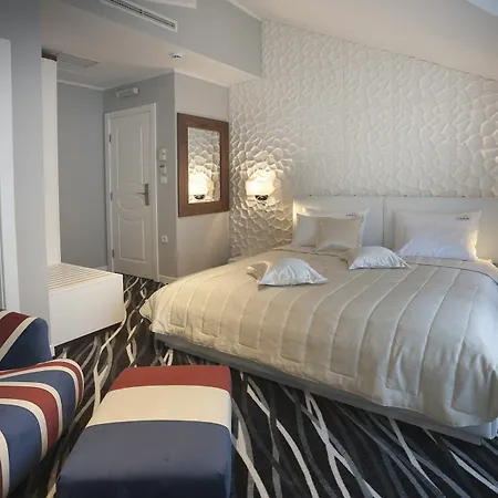 New Belgrade Garni Hotel